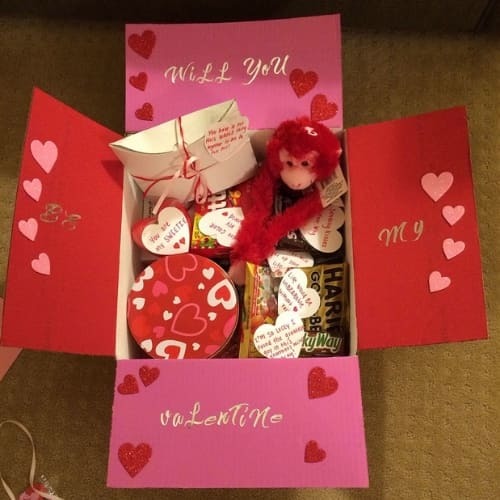 14 cute valentines day care packages for your loved one.