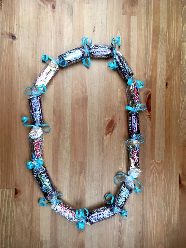 This finished candy graduation lei will have your grad smiling from ear to ear.