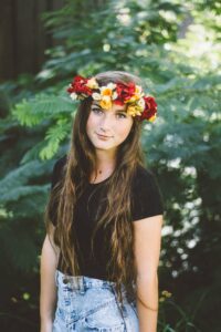 spring senior picture with floral crown